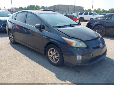 TOYOTA PRIUS 2010