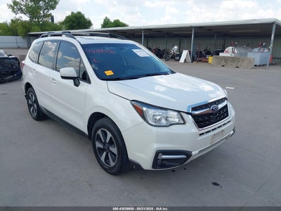 SUBARU FORESTER 2017