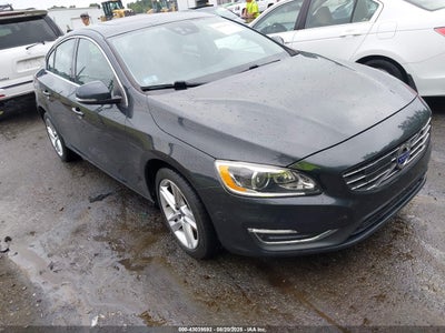 VOLVO S60 2015
