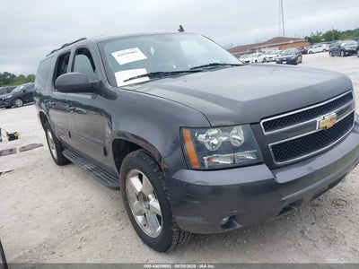 CHEVROLET SUBURBAN 1500 2011