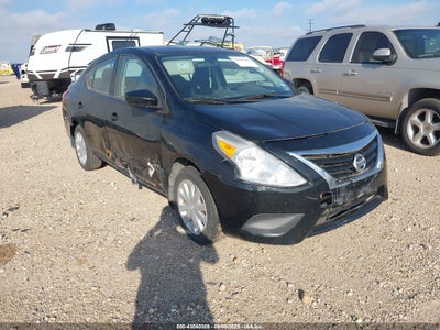 NISSAN VERSA 2017
