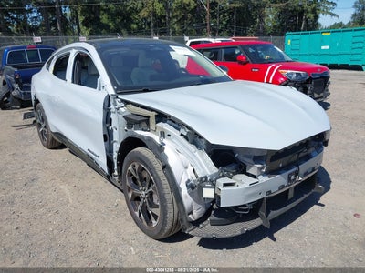 FORD MUSTANG MACH-E 2023