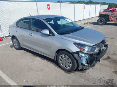KIA RIO 2021
