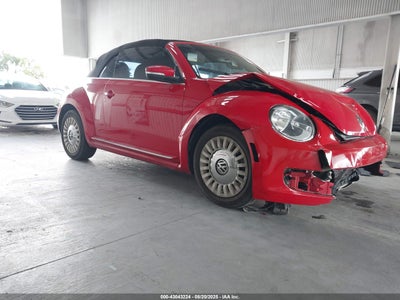 VOLKSWAGEN BEETLE 2015