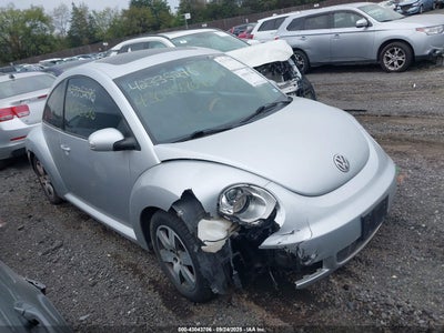 VOLKSWAGEN NEW BEETLE 2006