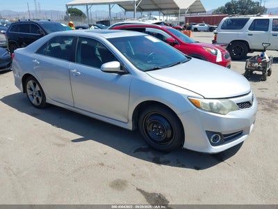 TOYOTA CAMRY 2012