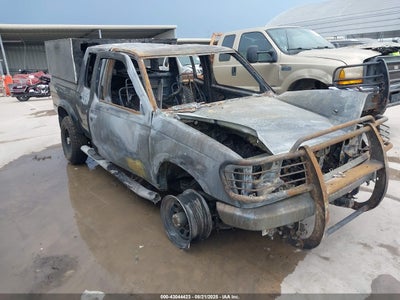 NISSAN FRONTIER 2000