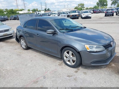 VOLKSWAGEN JETTA 2011