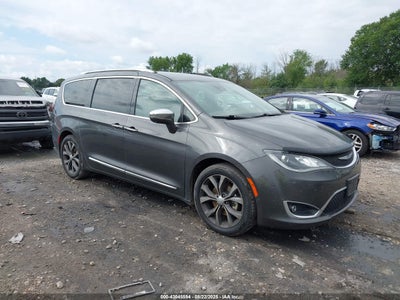 CHRYSLER PACIFICA 2018