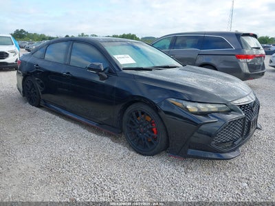 TOYOTA AVALON 2020