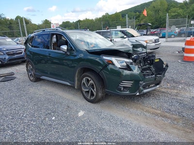 SUBARU FORESTER 2024