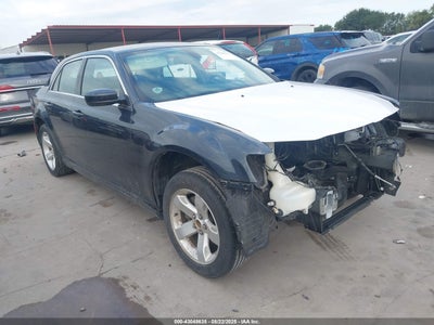 CHRYSLER 300 2018
