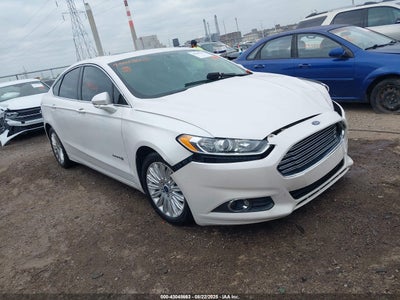 FORD FUSION HYBRID 2015