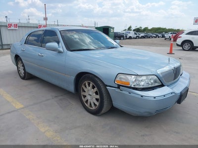 LINCOLN TOWN CAR 2009