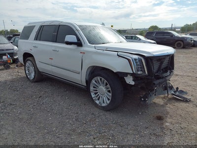 CADILLAC ESCALADE 2017