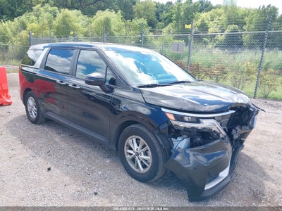 KIA CARNIVAL MPV 2024
