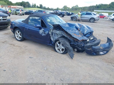 MAZDA MX-5 MIATA 2002