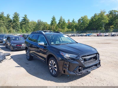 SUBARU OUTBACK 2025
