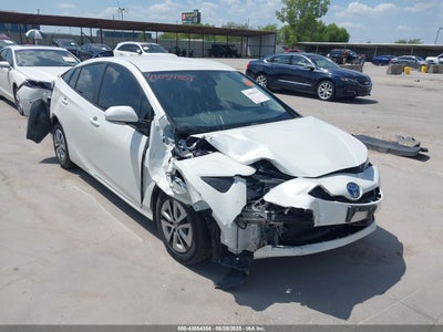 TOYOTA PRIUS 2017