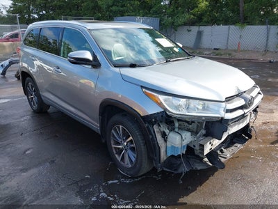 TOYOTA HIGHLANDER 2017