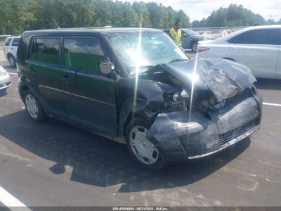 SCION XB 2010