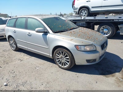 VOLVO V50 2010