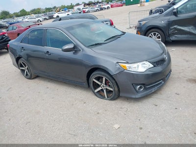 TOYOTA CAMRY 2013