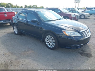 CHRYSLER 200 2013