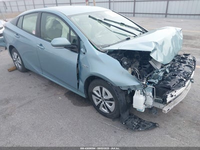 TOYOTA PRIUS 2018