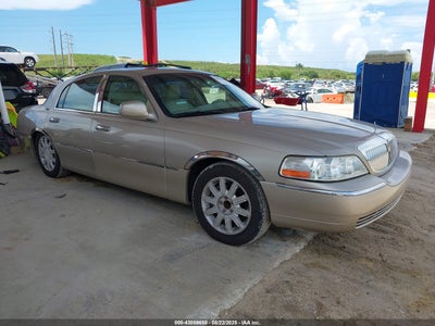 LINCOLN TOWN CAR 2007