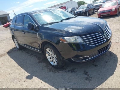 LINCOLN MKT 2017