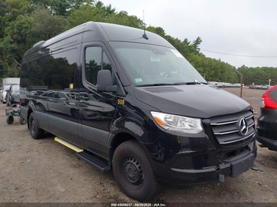 MERCEDES-BENZ SPRINTER 2500 2024