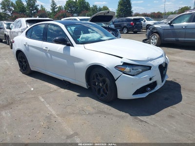 ALFA ROMEO GIULIA 2021