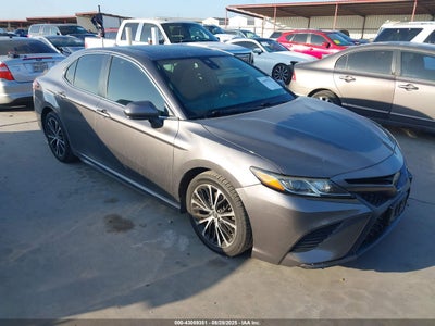 TOYOTA CAMRY 2019