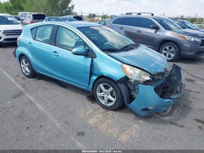 TOYOTA PRIUS C 2012