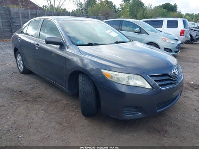 TOYOTA CAMRY 2011