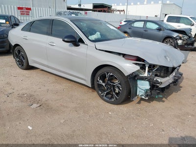 KIA K5 2025