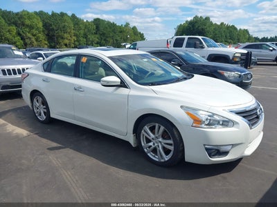 NISSAN ALTIMA 2015