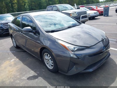 TOYOTA PRIUS 2017