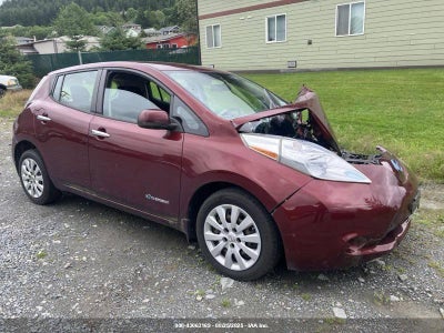 NISSAN LEAF 2017