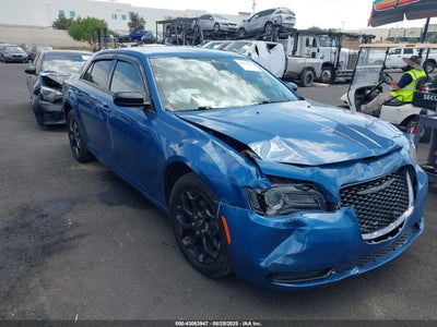 CHRYSLER 300 2020