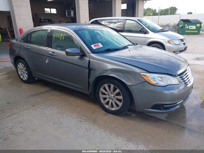 CHRYSLER 200 2012