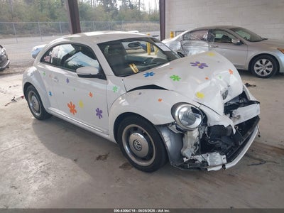 VOLKSWAGEN BEETLE 2012