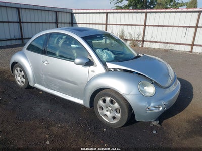 VOLKSWAGEN NEW BEETLE 2002