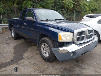 DODGE DAKOTA 2005