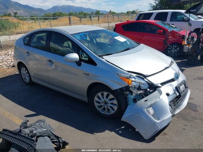 TOYOTA PRIUS PLUG-IN 2012
