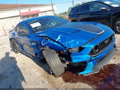 FORD MUSTANG 2021