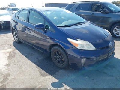 TOYOTA PRIUS 2014