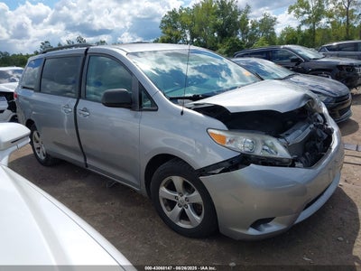 TOYOTA SIENNA 2012