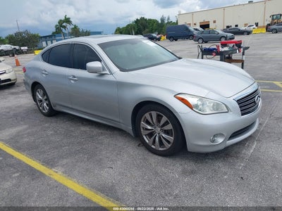 INFINITI M37 2012